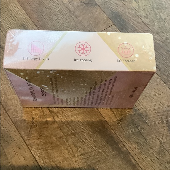 IPL HAIR REMOVAL DEVICE - Picture 2 of 5